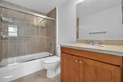 1723 SW 2nd Avenue Miami FL 33129
