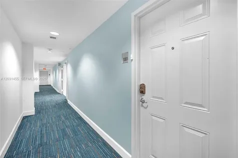 1723 SW 2nd Avenue Miami FL 33129