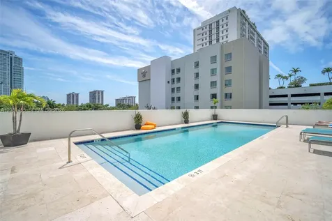 1723 SW 2nd Avenue Miami FL 33129