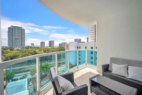 1723 SW 2nd Avenue Miami FL 33129