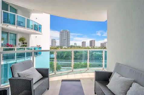 1723 SW 2nd Avenue Miami FL 33129