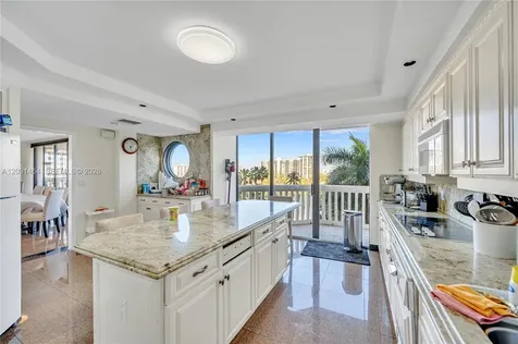 2000 Island Boulevard Aventura FL 33160