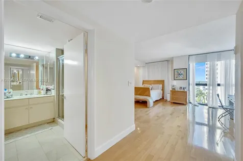 2000 Island Boulevard Aventura FL 33160