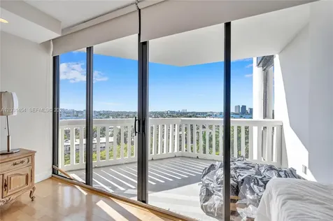 2000 Island Boulevard Aventura FL 33160