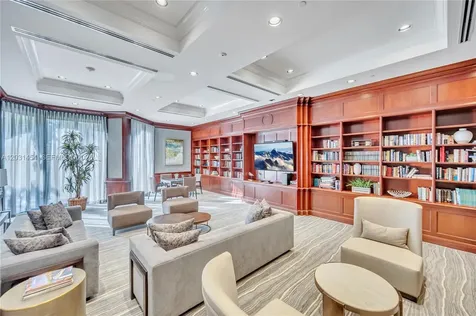 2000 Island Boulevard Aventura FL 33160