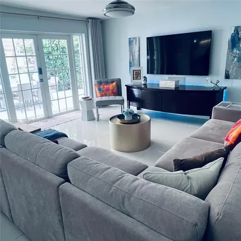 14573 SW 98th Terrace Miami FL 33186
