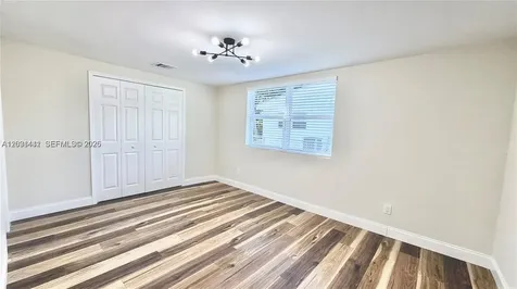 124 Harvard Road West Park FL 33023