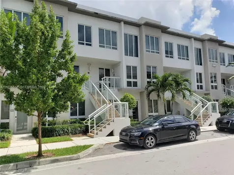 10280 NW 63rd Terrace Doral FL 33178