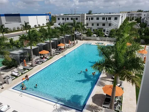 10280 NW 63rd Terrace Doral FL 33178