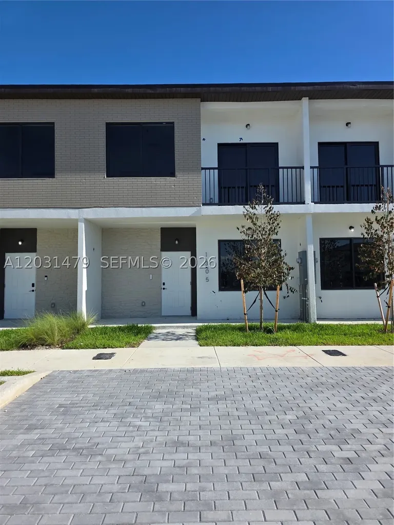 1305 NW 4th Terrace Florida City FL 33034