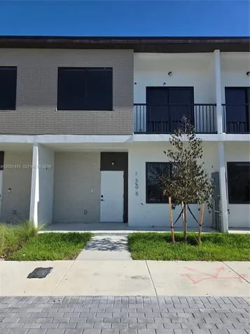 1305 NW 4th Terrace Florida City FL 33034