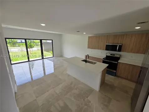1305 NW 4th Terrace Florida City FL 33034
