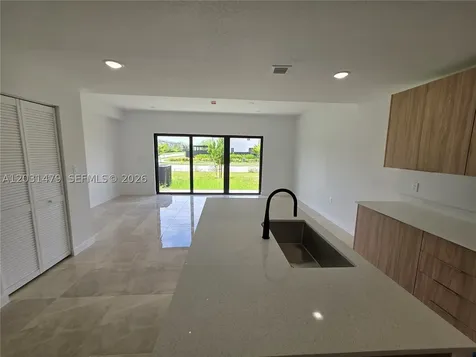 1305 NW 4th Terrace Florida City FL 33034