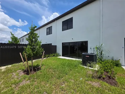 1305 NW 4th Terrace Florida City FL 33034