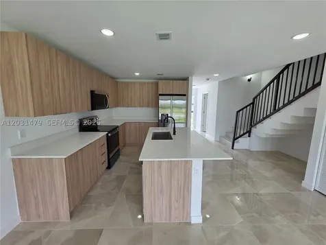 1305 NW 4th Terrace Florida City FL 33034
