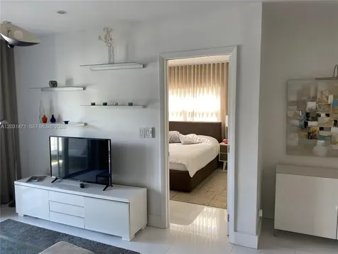 1540 Meridian Avenue Miami Beach FL 33139