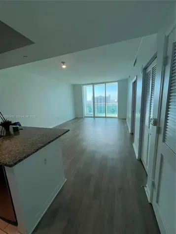 Miami FL 33131