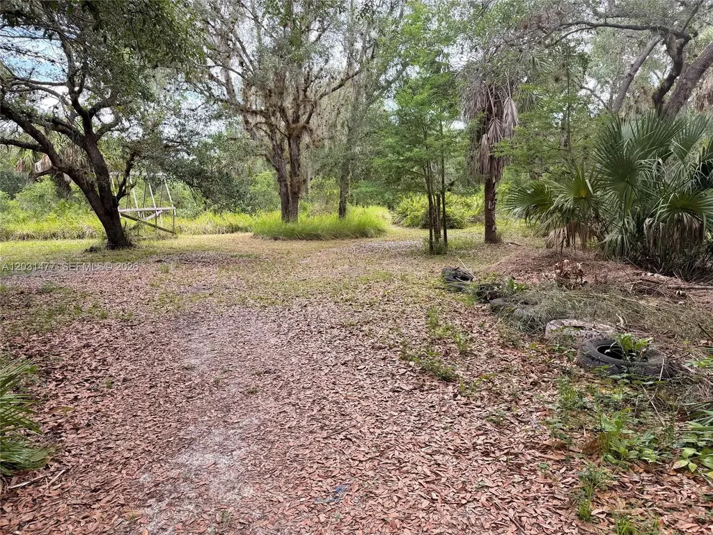 2963 SW Armadillo Trail Other City - In The State Of Florida FL 34266