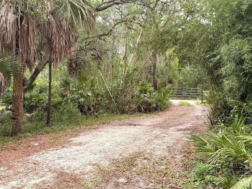 2963 SW Armadillo Trail Other City - In The State Of Florida FL 34266