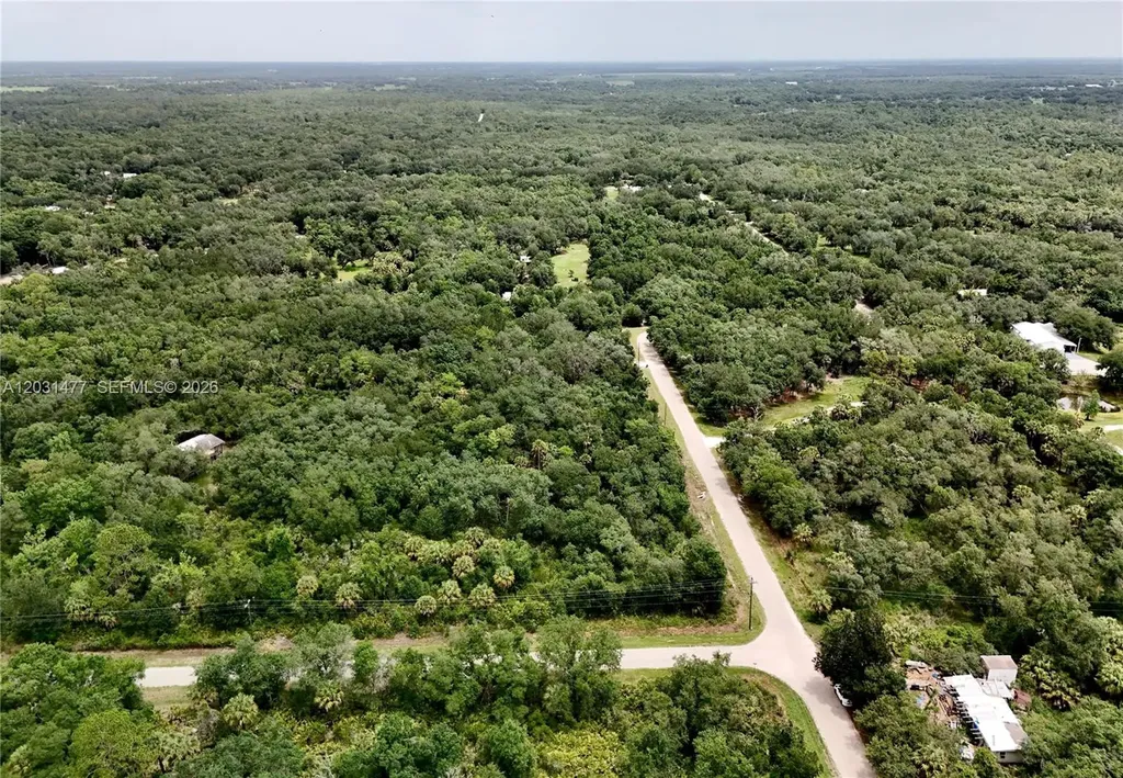 2963 SW Armadillo Trail Other City - In The State Of Florida FL 34266