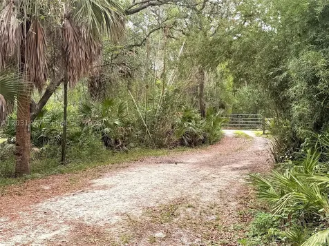 2963 SW Armadillo Trail Other City - In The State Of Florida FL 34266