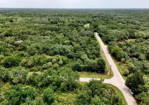 2963 SW Armadillo Trail Other City - In The State Of Florida FL 34266