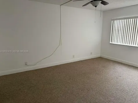 140 Lakeview Drive Weston FL 33326