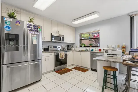 1184 NW 122nd Terrace Pembroke Pines FL 33026