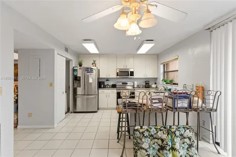 1184 NW 122nd Terrace Pembroke Pines FL 33026