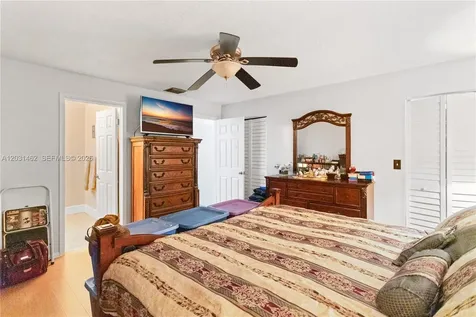 1184 NW 122nd Terrace Pembroke Pines FL 33026