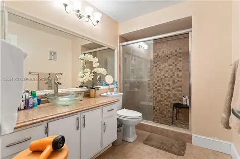 1184 NW 122nd Terrace Pembroke Pines FL 33026