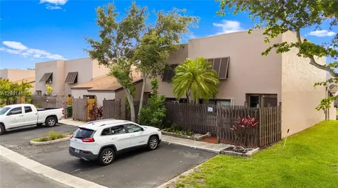 1184 NW 122nd Terrace Pembroke Pines FL 33026