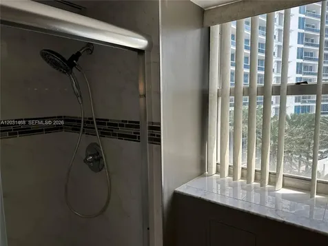 6039 Collins Avenue Miami Beach FL 33140