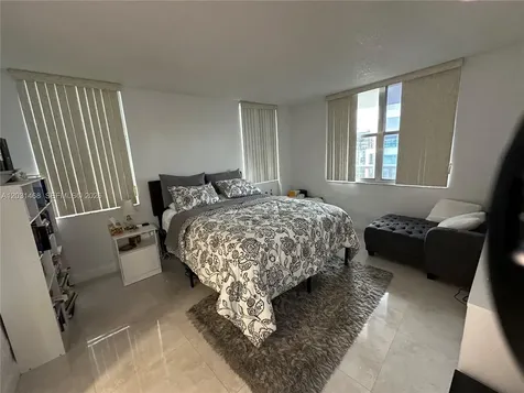 6039 Collins Avenue Miami Beach FL 33140