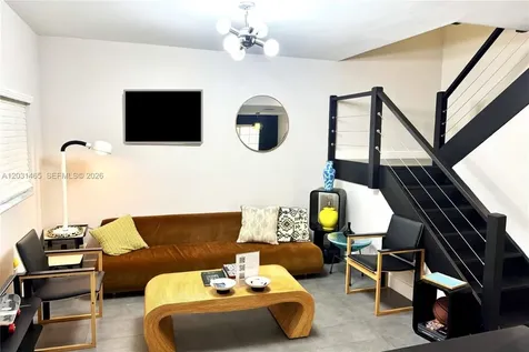 360 NW 19th Terrace Miami FL 33136