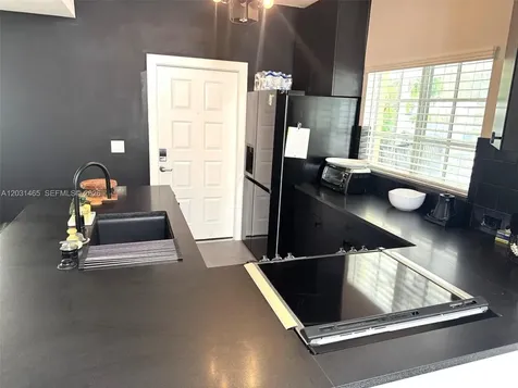 360 NW 19th Terrace Miami FL 33136