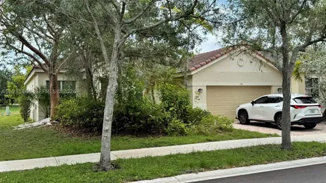748 Tulip Circle Weston FL 33327