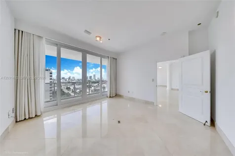 100 Lincoln Road Miami Beach FL 33139