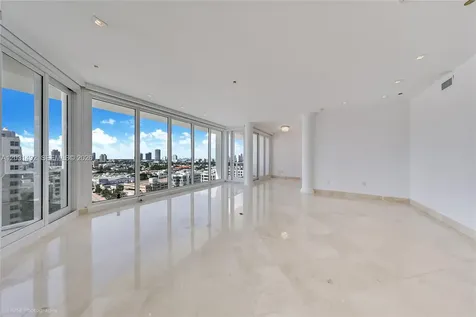 100 Lincoln Road Miami Beach FL 33139