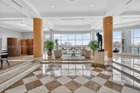 848 Brickell Key Drive Miami FL 33131