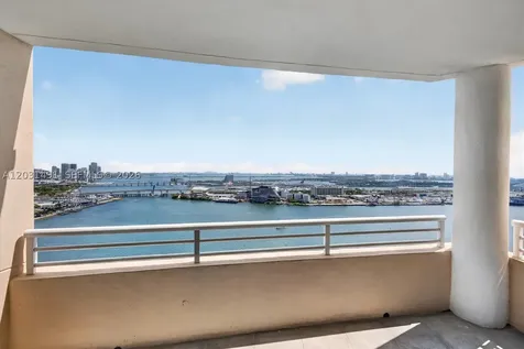 848 Brickell Key Drive Miami FL 33131