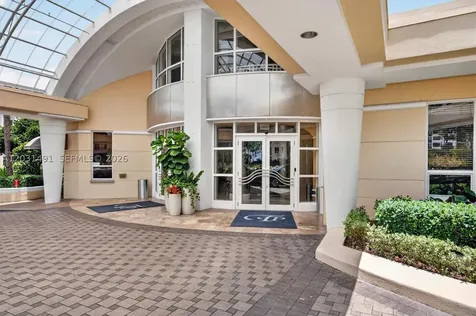 848 Brickell Key Drive Miami FL 33131