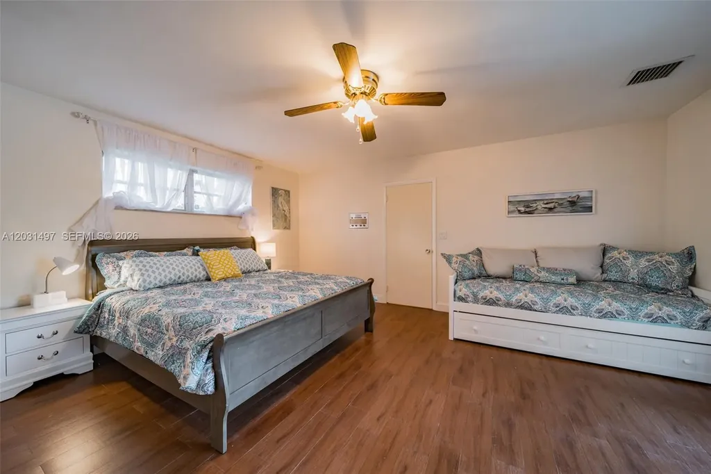 4410 N Buchanan Street Hollywood FL 33021