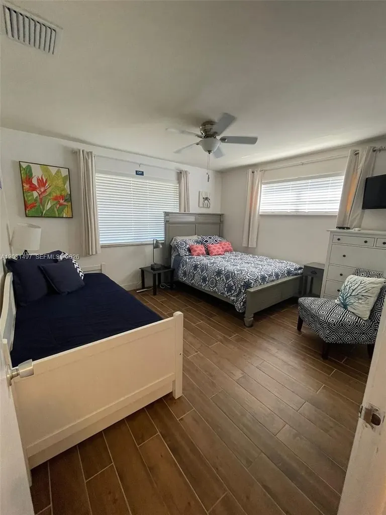 4410 N Buchanan Street Hollywood FL 33021