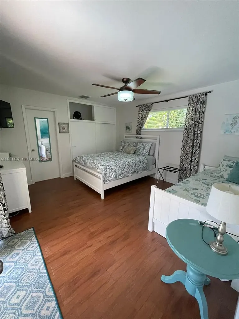 4410 N Buchanan Street Hollywood FL 33021