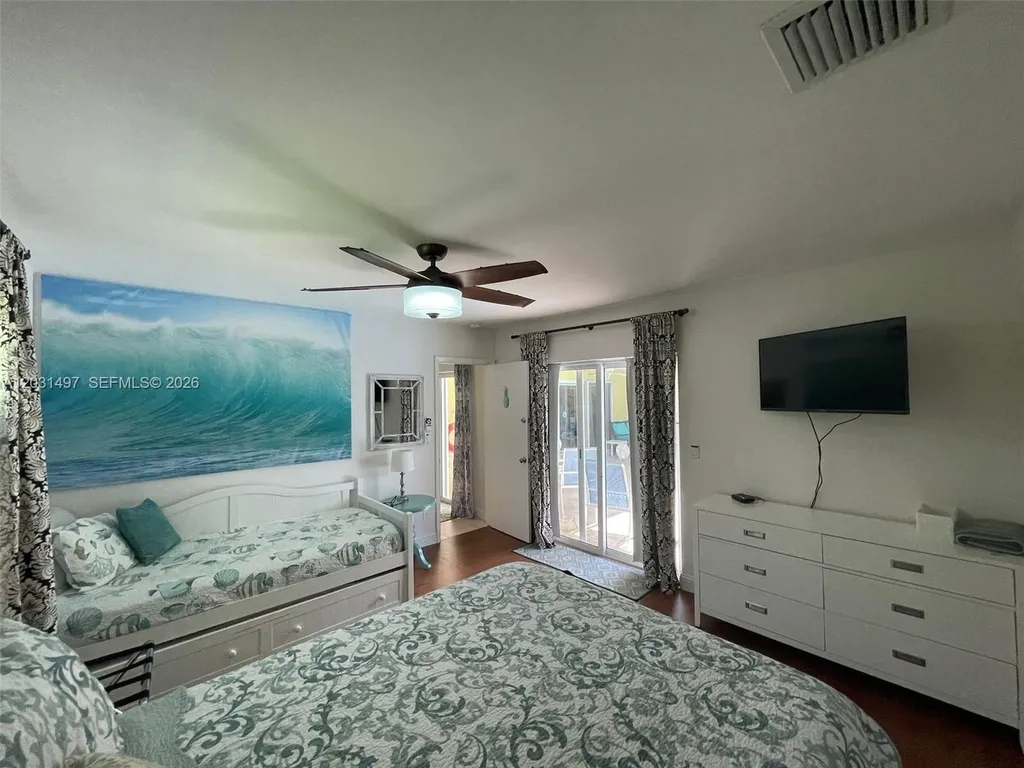 4410 N Buchanan Street Hollywood FL 33021