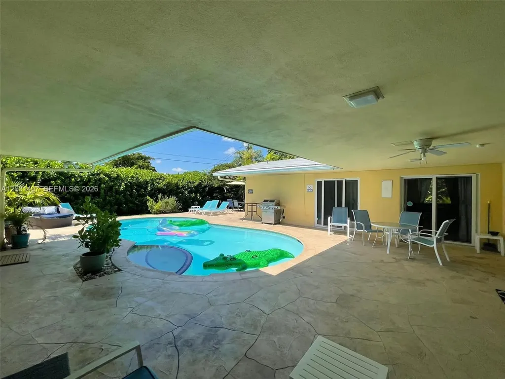 4410 N Buchanan Street Hollywood FL 33021