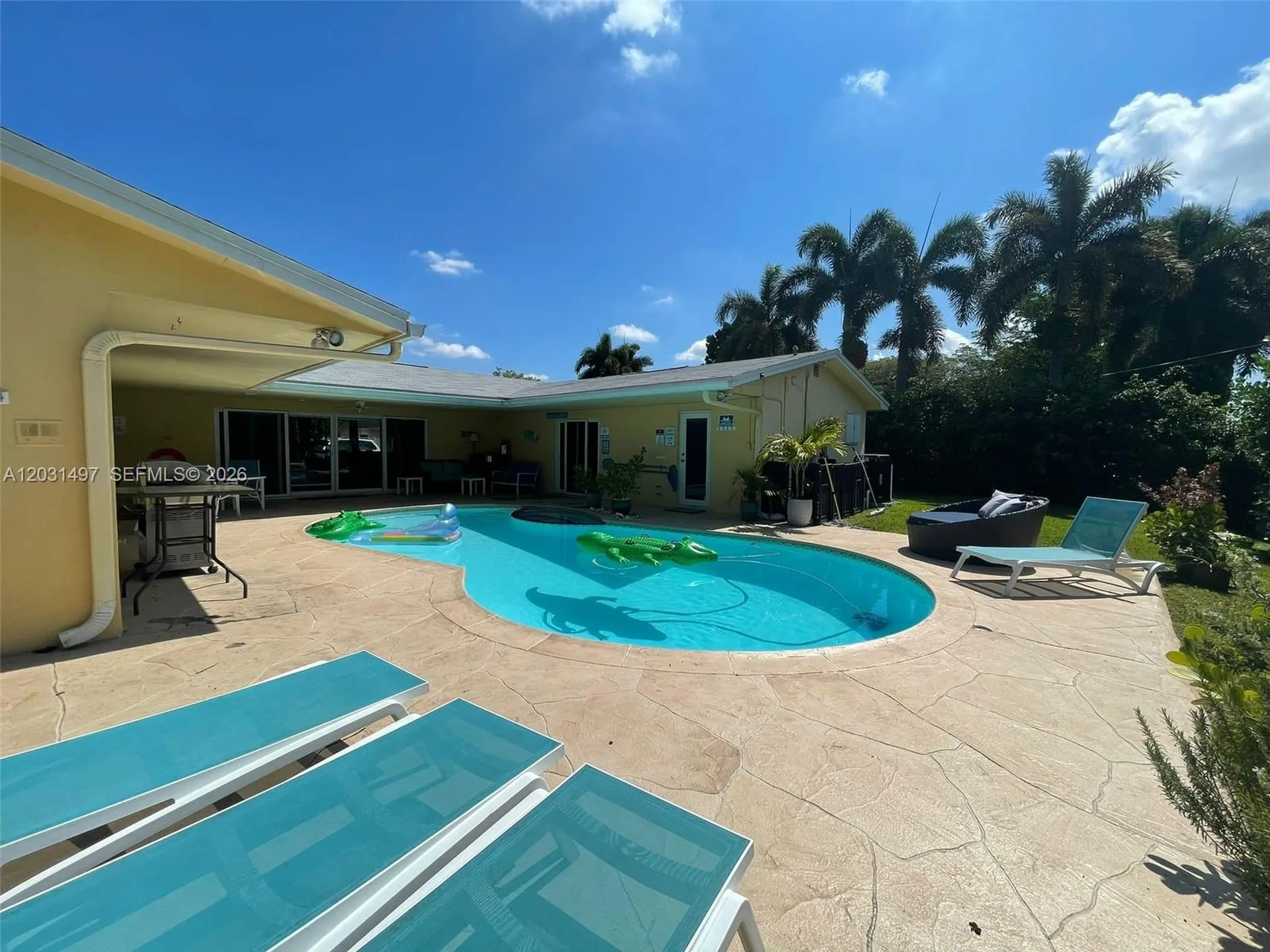 4410 N Buchanan Street Hollywood FL 33021