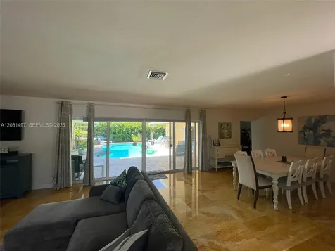 4410 N Buchanan Street Hollywood FL 33021