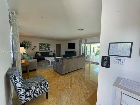 4410 N Buchanan Street Hollywood FL 33021